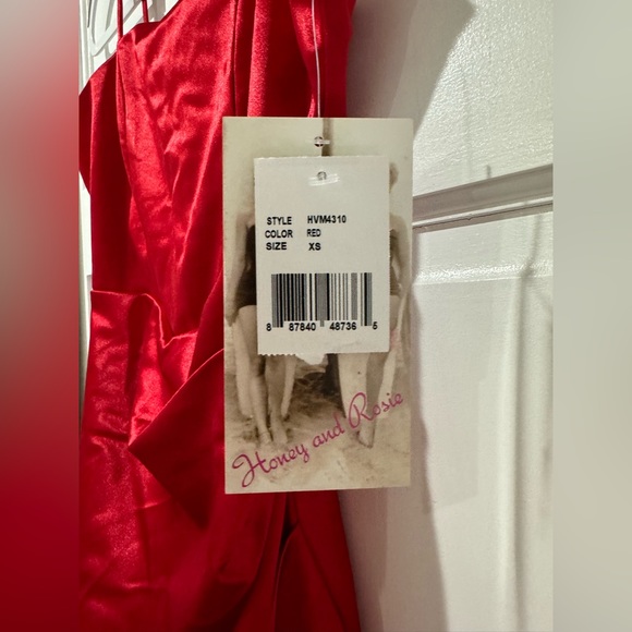 Mini red dress - Picture 3 of 5